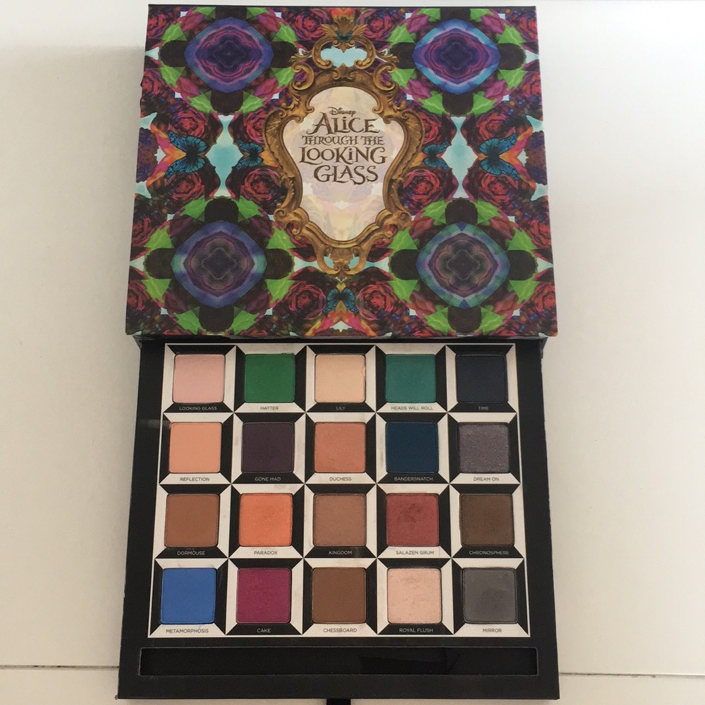 Urban Decay Alice Palette
